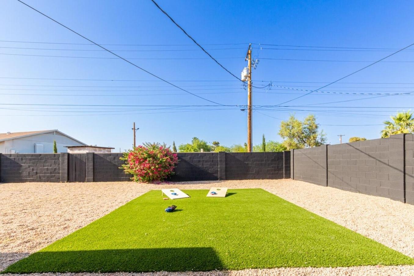 Eclectic Escape Wpool, Yard Games- Old Town5min Scottsdale