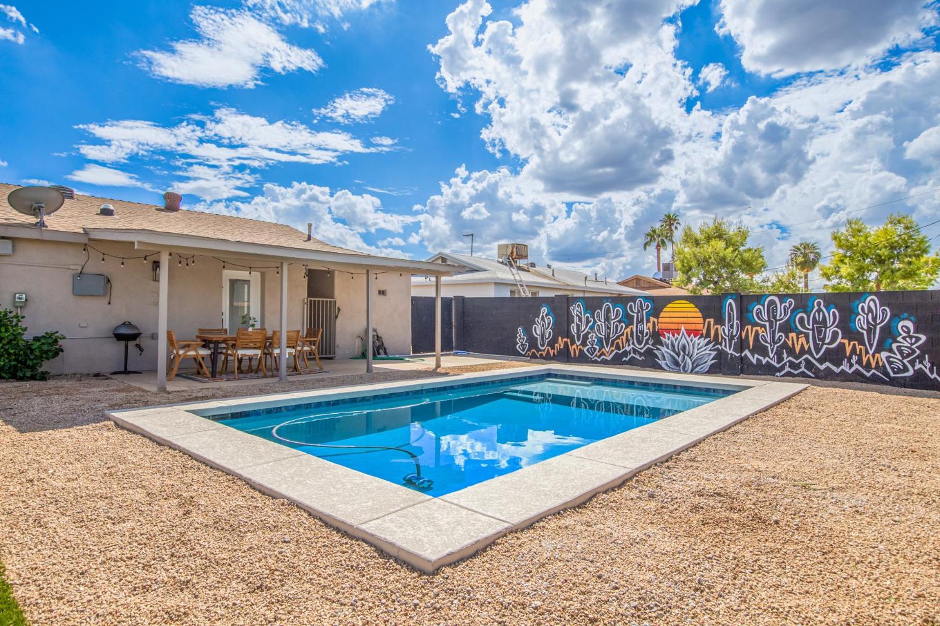Eclectic Escape Wpool, Yard Games- Old Town5min * Scottsdale